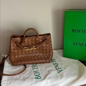 Bottega Veneta Brown Woven Small Andiamo - Nocciola